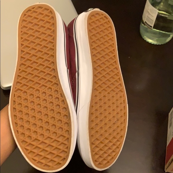 Vans - Picture 4 of 6